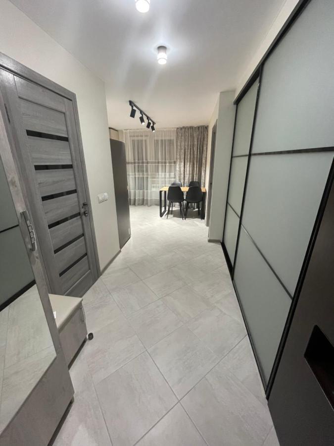 Стильна Квартира В Новому Будинку, Поряд Центр Та Р. Дніпро Cherkasy Exterior photo